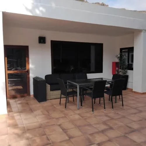 Große Suite mit Poolblick