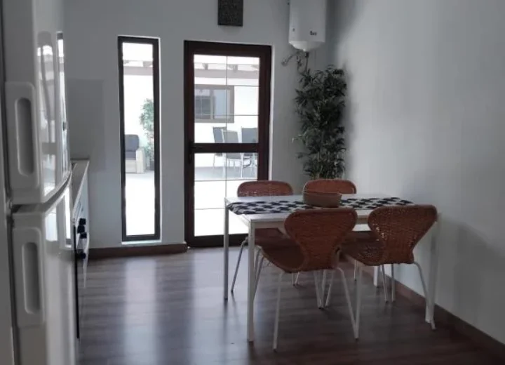 Große Suite mit Poolblick